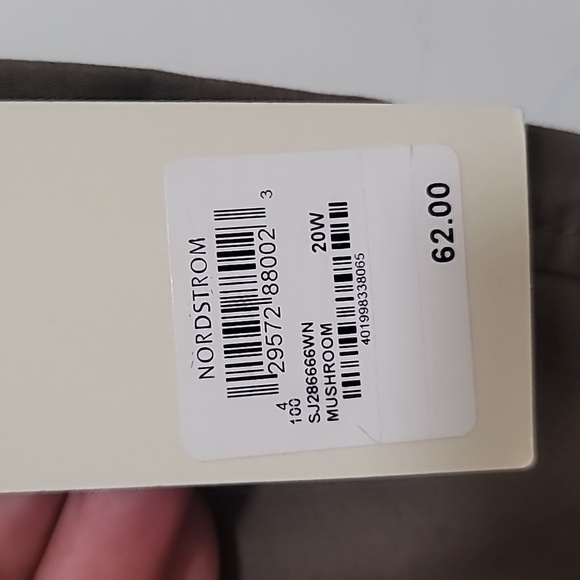 NEW SEJOUR PLUS SIZE WOMEN'S MUSHROOM CAPRI PANTS SIZE 20 - Picture 6 of 8